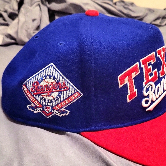 Texas Rangers Hat RARE - Picture 3 of 6